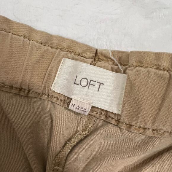 Loft Khaki Wide Leg Pants with Pockets Size Medium - Picture 7 of 8